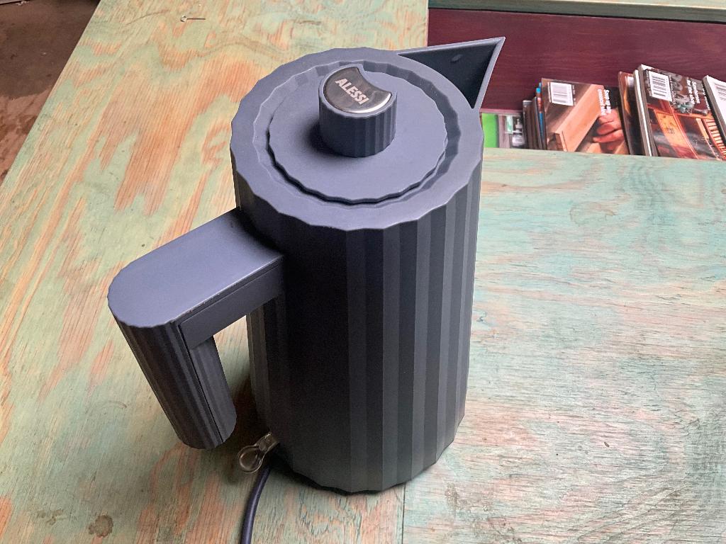 waterkoker alessi, 1 tot 2 liter, Ophalen of Verzenden, Gebruikt