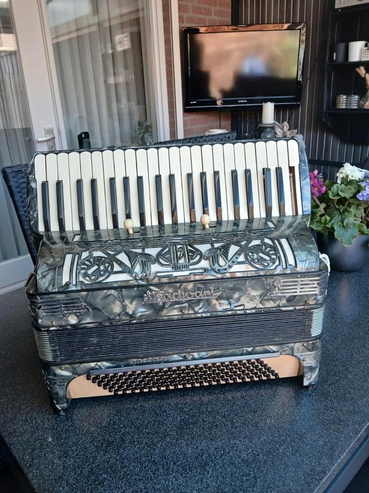 Playback accordeon Stradivarius, Muziek en Instrumenten, Accordeons, Zo goed als nieuw, 120-bas, Overige merken, Ophalen of Verzenden