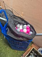 2 grote zakken ballen, Ophalen