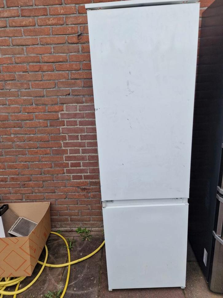 IKEA Tinad Inbouw Koel-vriescombinatie A++, Witgoed en Apparatuur, Koelkasten en IJskasten, Gebruikt, Met aparte vriezer, Energieklasse A of zuiniger