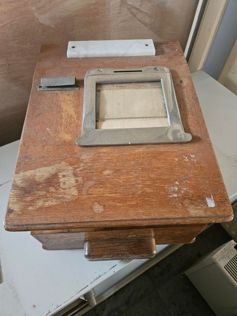 Vintage houten tijdklok / prikklok, Antiek en Kunst, Ophalen of Verzenden