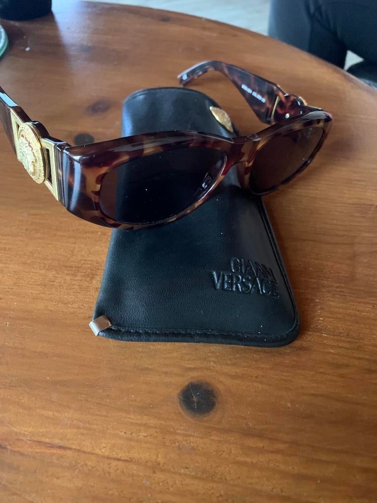 Vintage Gianni Versace zonnebri, Ophalen of Verzenden, Zo goed als nieuw, Bruin, Gianni Versace