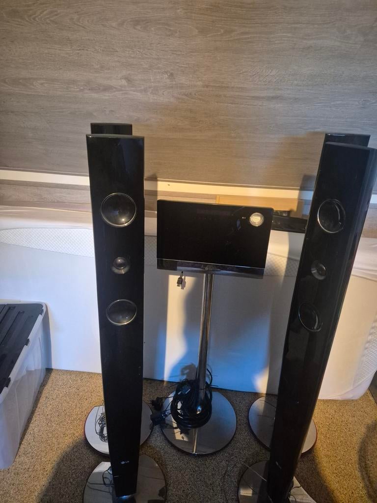 LG Home Cinema Set met 5.1 Surround Sound, Overige merken, Gebruikt, Blu-ray-speler, 70 watt of meer