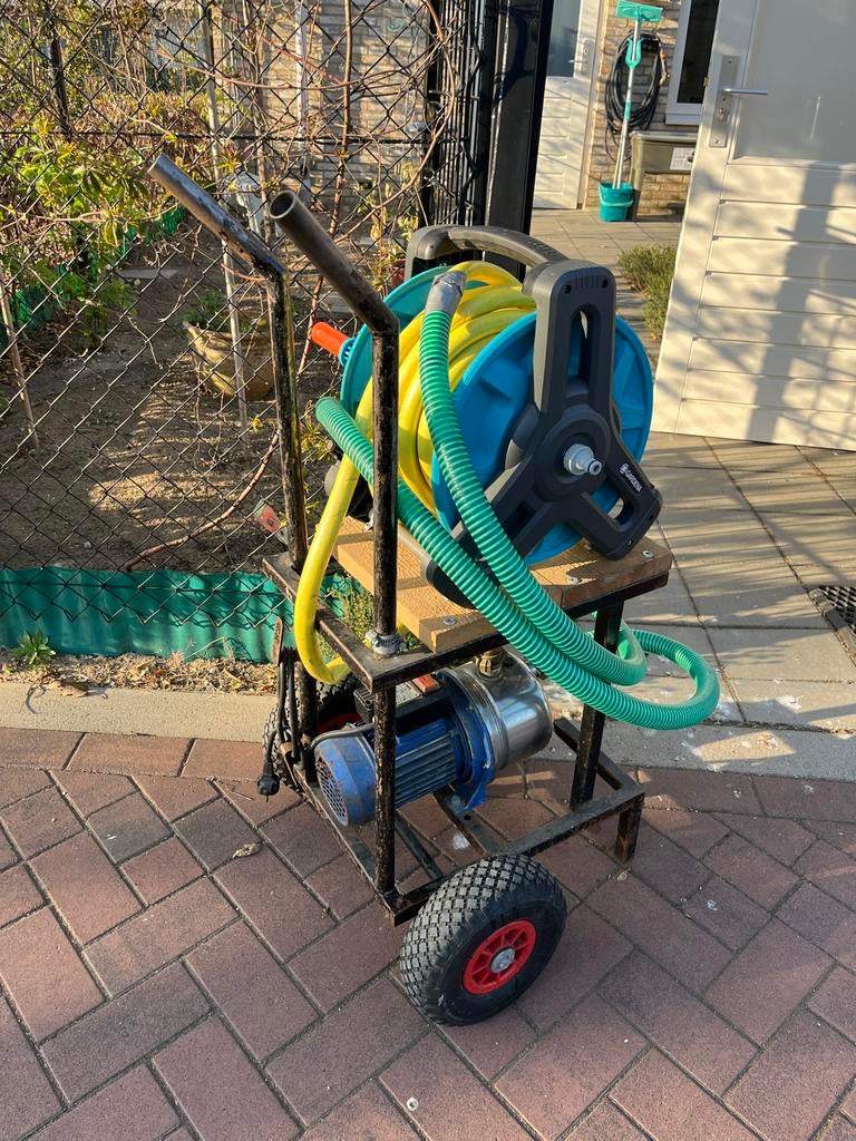 Elektische Waterpomp op verrijdbare kar,, Tuin en Terras, Waterpompen, Ophalen, Zo goed als nieuw, Elektrisch, Besproeiingspomp