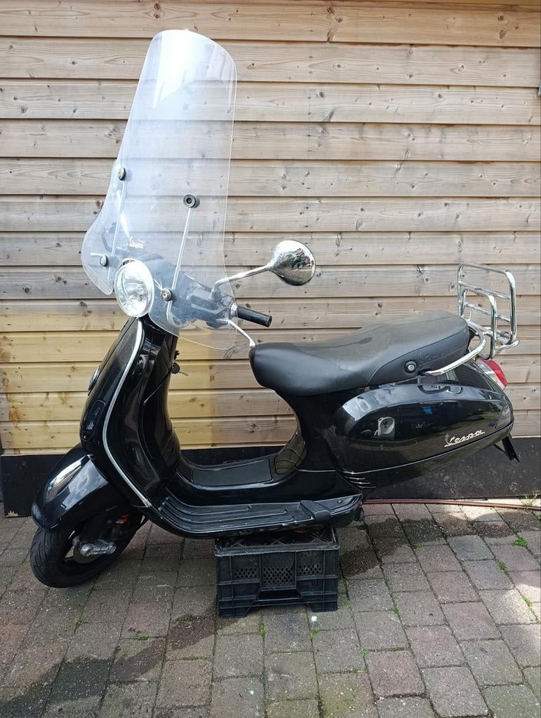 Vespa lx 50cc 4t 2v compleet zonder blok., Fietsen en Brommers, Scooters | Vespa, Ophalen, Gebruikt, Benzine, Vespa LX