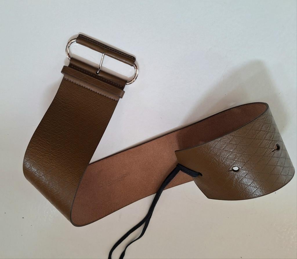 Leren Vandevorst riem osfm runway collectors item, Kleding | Dames, Minder dan 80 cm, Echt leder, Tailleriem, Ophalen of Verzenden