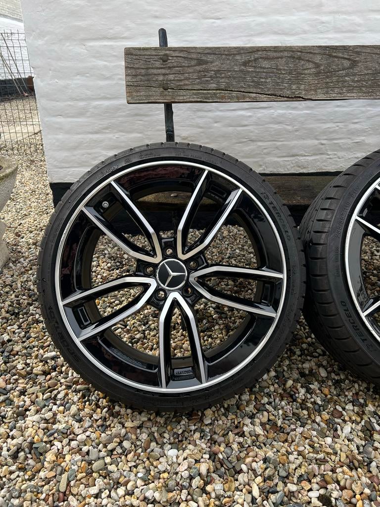 19 inch Velgen met zomerbanden 235 35 ZR19, Auto-onderdelen, Banden en Velgen, Gebruikt, Banden en Velgen, 235 mm, Personenwagen