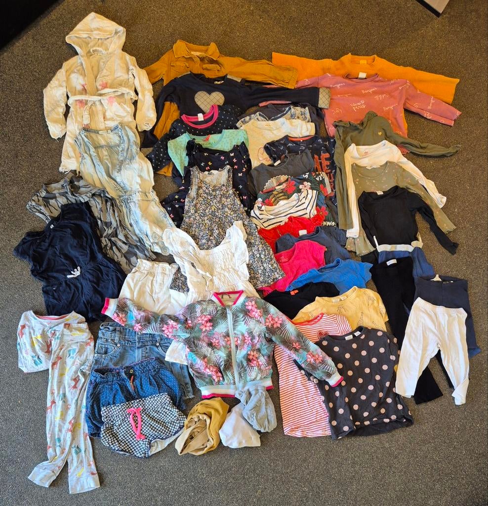 Groot Zomer kledingpakket Meisjes Maat 110/116 (40+ stuks), Ophalen of Verzenden, Gebruikt, Meisje
