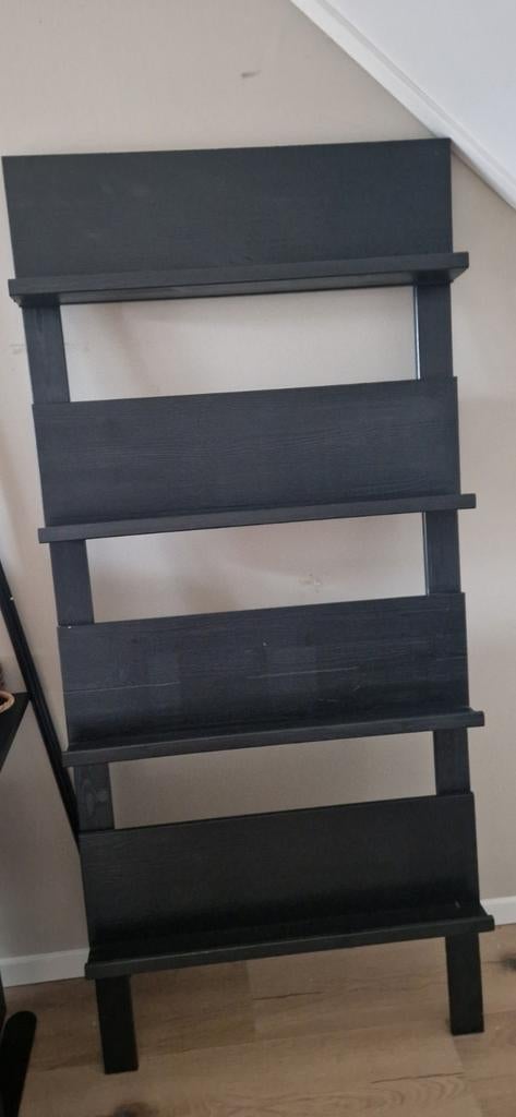 Zwart boekenrek / fotorek met 4 planken, Ophalen, Met plank(en), Gebruikt, 50 tot 100 cm