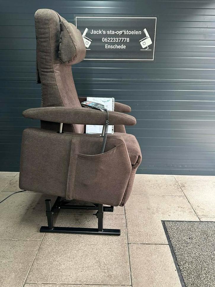 Sta op stoel merk fitform, Huis en Inrichting, Fauteuils, Zo goed als nieuw, Stof, 50 tot 75 cm, Minder dan 75 cm, Ophalen of Verzenden