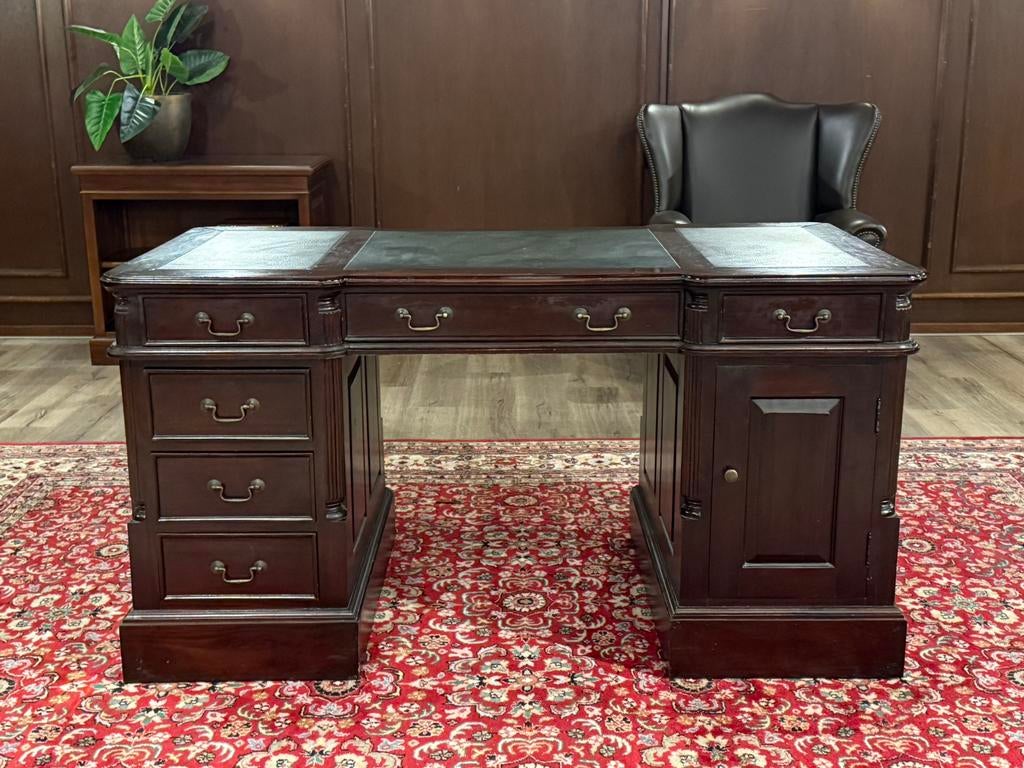 Klassiek Engels bureau #649, Huis en Inrichting, Overige typen, Hout, Bruin, Ophalen of Verzenden