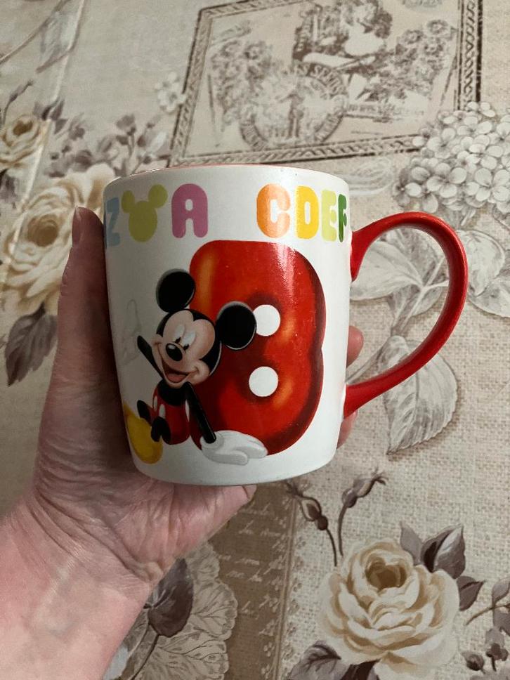 Disneyland mok - Mickey Mouse - Letter B, Verzamelen, Disney, Zo goed als nieuw, Servies, Mickey Mouse, Ophalen of Verzenden