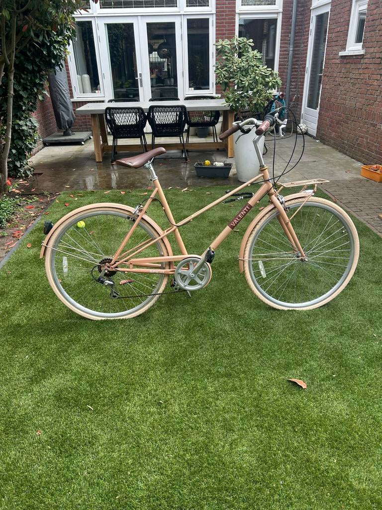 Valenti roze fiets in goede staat, Velgrem, Zo goed als nieuw, 50 tot 53 cm, Ophalen