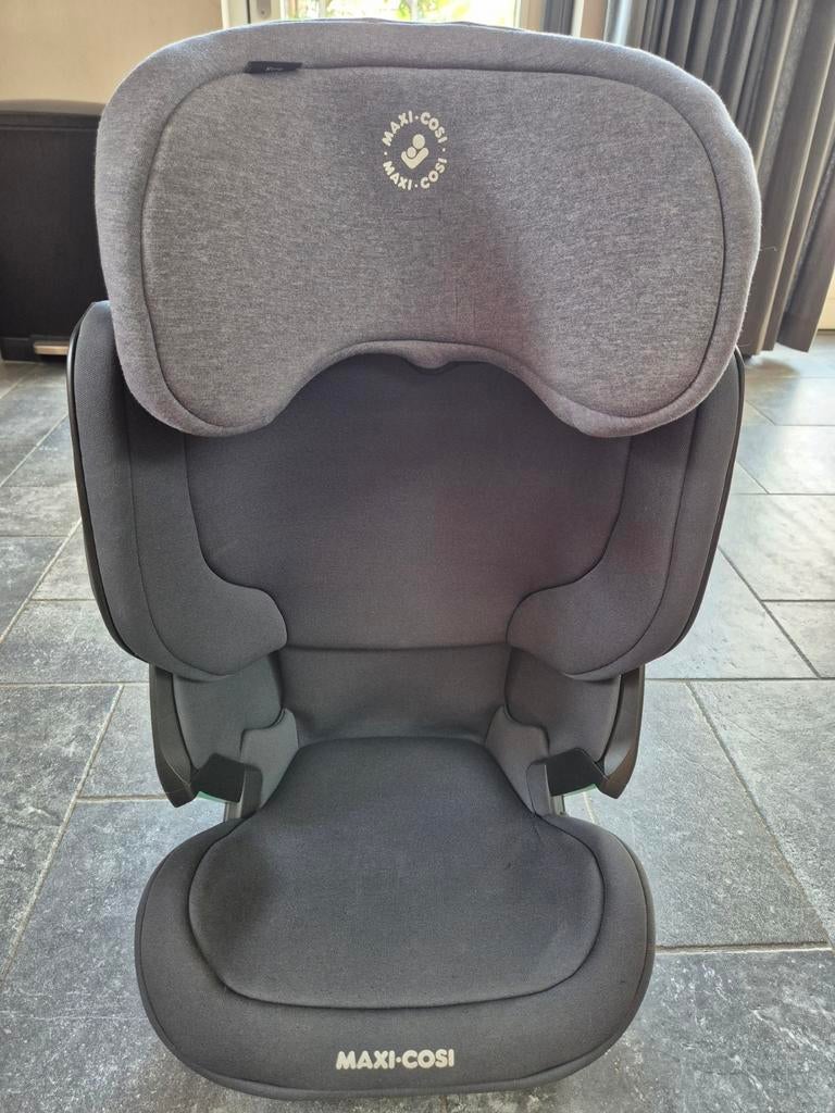 Maxi-Cosi Kore i-Size autostoel - Grijs - Zeer goede staat, Kinderen en Baby's, Autostoeltjes, Ophalen, Autogordel of Isofix, 15 t/m 36 kg
