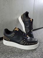 Nike Air Force 1 Low sneakers met ster studs, zwart, mt 38.5, Zwart, Nike, Ophalen of Verzenden, Sneakers of Gympen