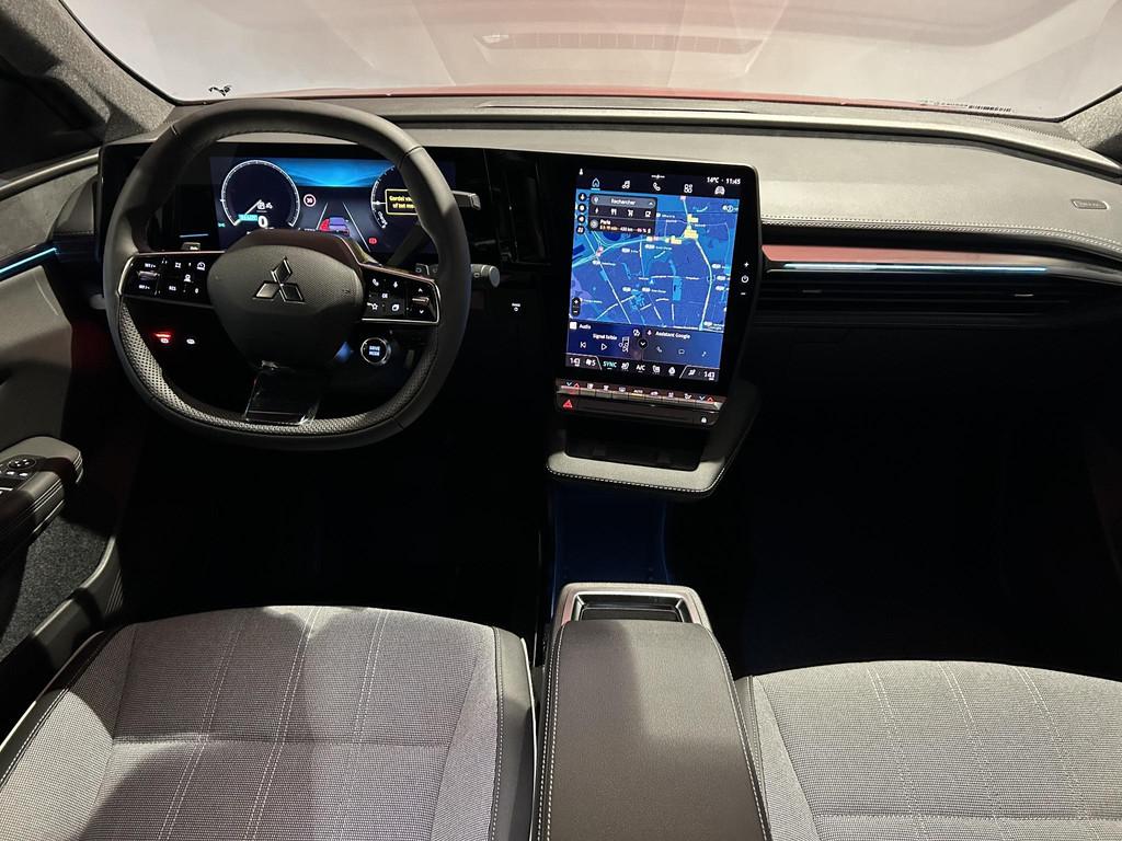 Mitsubishi Eclipse Cross Intense 87 kWh | Uit voorraad lever, Auto's, Mitsubishi, Stof, Eclipse Cross, 218 pk, 621 km