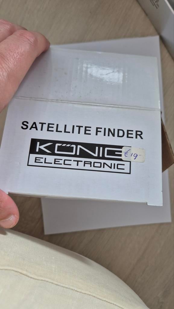König Electronic Satelliet Zoeker - Nieuw in doos, Audio, Tv en Foto, Schotelantennes, Ophalen of Verzenden, Nieuw, (Schotel)antenne-accessoires