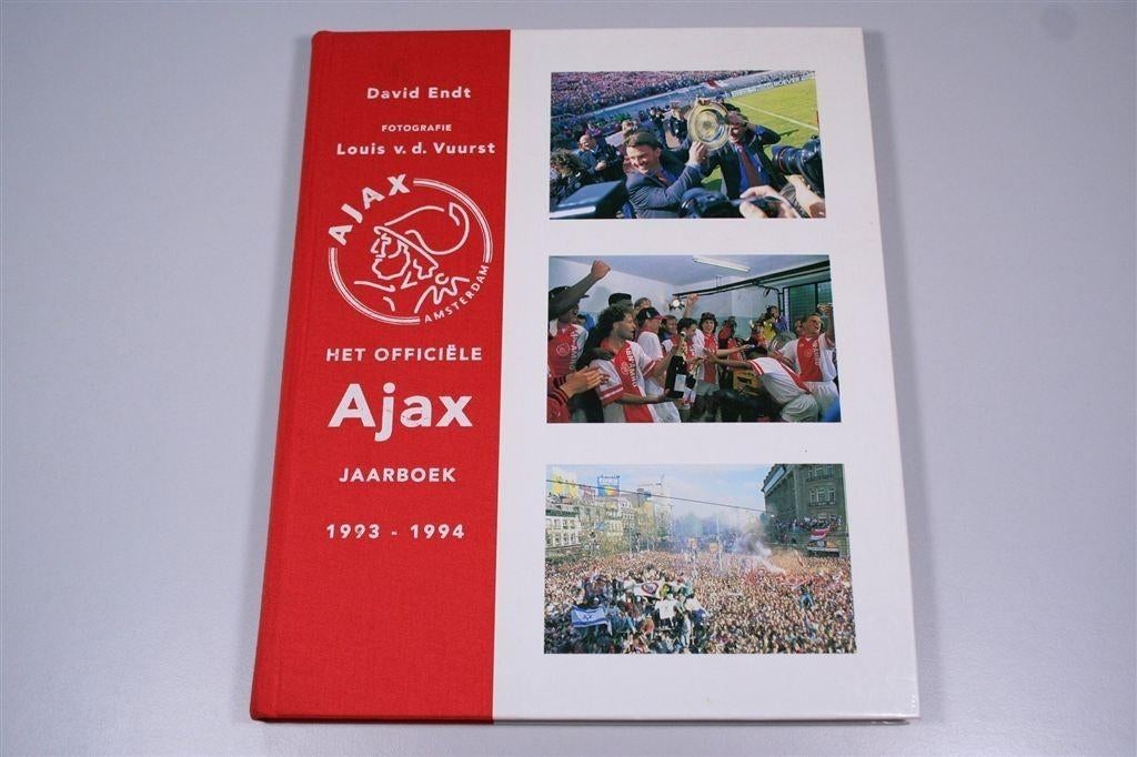 Het officiele Ajax jaarboek 1993-1994 — Seizoenoverzicht, Boeken, Sportboeken, Ophalen of Verzenden, Zo goed als nieuw, Watersport en Hengelsport