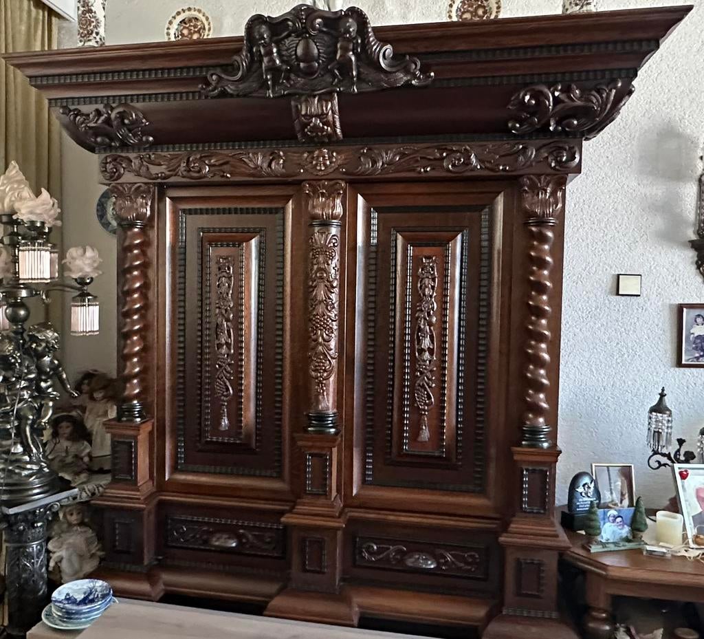 klassieke eikenhouten pronkkast / buffetkast, neobarok stijl, Antiek en Kunst, Antiek | Meubels | Kasten, Ophalen