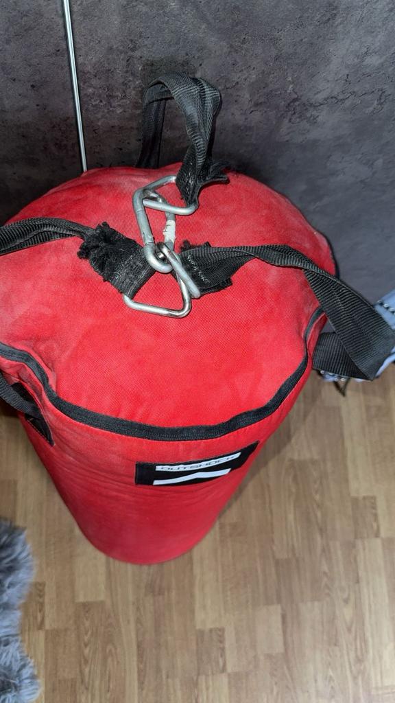 Bokszak met handschoenen, Ophalen of Verzenden, Zo goed als nieuw, Bokszak