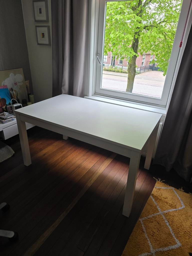 Ikea Bjursta uitschuifbare eettafel - Wit, Huis en Inrichting, Tafels | Eettafels, Gebruikt, 100 tot 150 cm, Modern, Vier personen