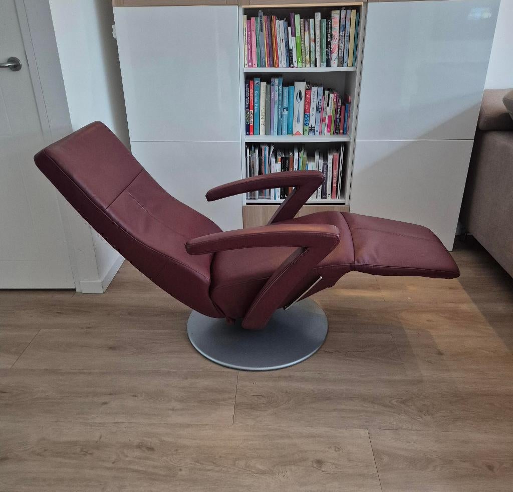 Relax Fauteuil - leer - draaibaar - handbediend, Huis en Inrichting, Fauteuils, Ophalen, Gebruikt, Minder dan 75 cm, Leer