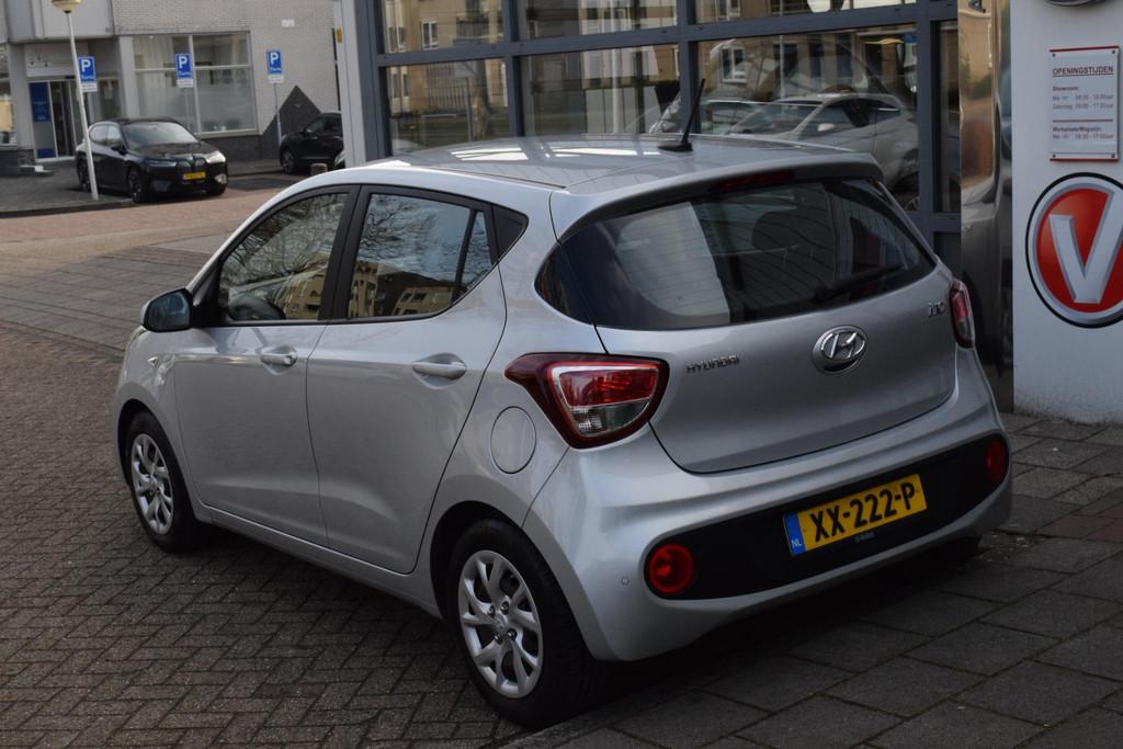 Hyundai i10 1.0i Comfort|Nav|Carplay|PDC|Cruise Control, Auto's, Hyundai, Stof, Gebruikt, 4 stoelen, Origineel Nederlands