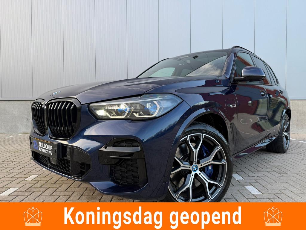 BMW X5 XDrive45e M-Sport|Achterasbesturing|Laser|BTW|SKY|HUD, Blauw, Hybride Elektrisch/Benzine, 2998 cc, SUV of Terreinwagen