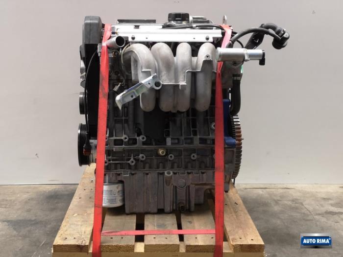 Motor van een Volvo V40, Auto-onderdelen, Gebruikt, -, -, Ophalen of Verzenden