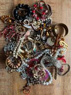 Grote partij antieke sieraden, diverse, uit inboedel, Sieraden, Tassen en Uiterlijk, Antieke sieraden, Ophalen, Overige materialen