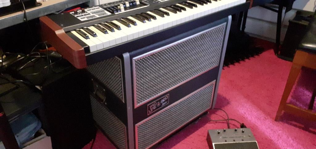 HAMMOND XK1c=€750..LESLIE 860=€750..LESLIE pre-amp lll=€250, Muziek en Instrumenten, Midi-aansluiting, Overige aantallen, Zo goed als nieuw