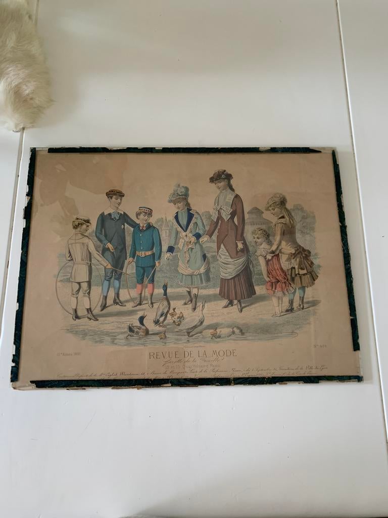 Antieke franse prent Revue de la mode ingelijst, Ophalen