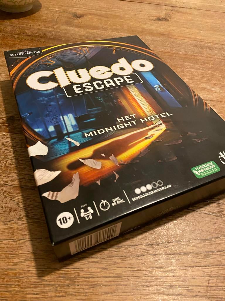 Cluedo Escape: Het Midnight Hotel - Zo goed als nieuw, Drie of vier spelers, Ophalen of Verzenden, Zo goed als nieuw