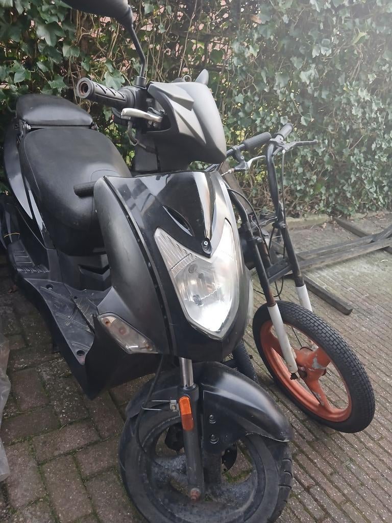 Kymco agility tekoop teruil, Fietsen en Brommers, Scooters | Kymco, Ophalen of Verzenden, Zo goed als nieuw, Benzine, Agility