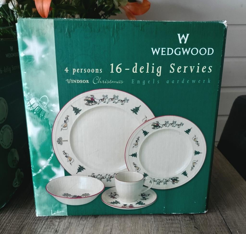 Wedgwood Windsor kerst servies, Huis en Inrichting, Keuken | Servies, Ophalen, Overige typen, Zo goed als nieuw, Wedgwood