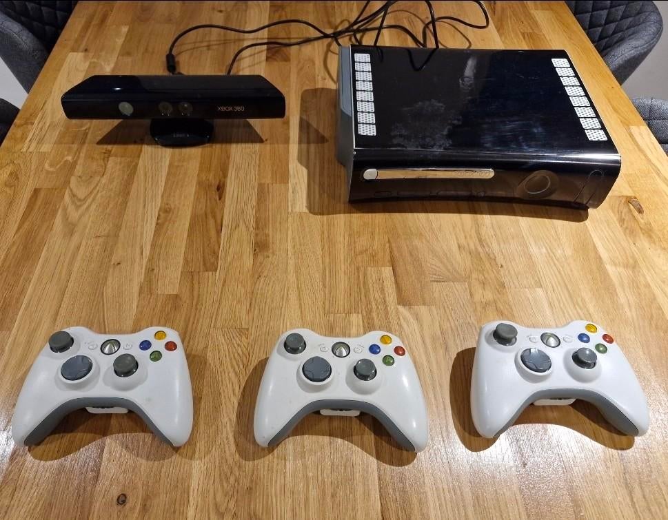Xbox 360 Kinect met 3 controllers en 29 games, Ophalen of Verzenden