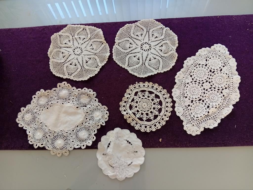 Verzameling kanten kleedjes vintage, Ophalen of Verzenden, Glas of Kopje
