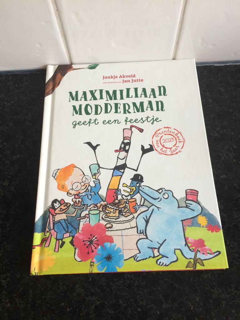 Maximiliaan modderman geeft een feestje - Nieuw!, Ophalen of Verzenden, Nieuw, Joukje Akveld, Prentenboek
