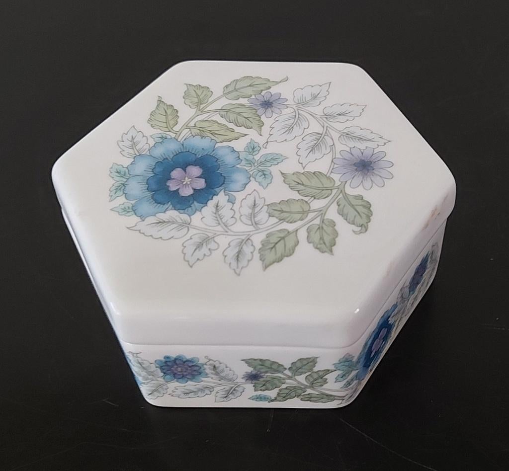 Wedgwood England porselein dekseldoos Clementine ´70s, Ophalen of Verzenden