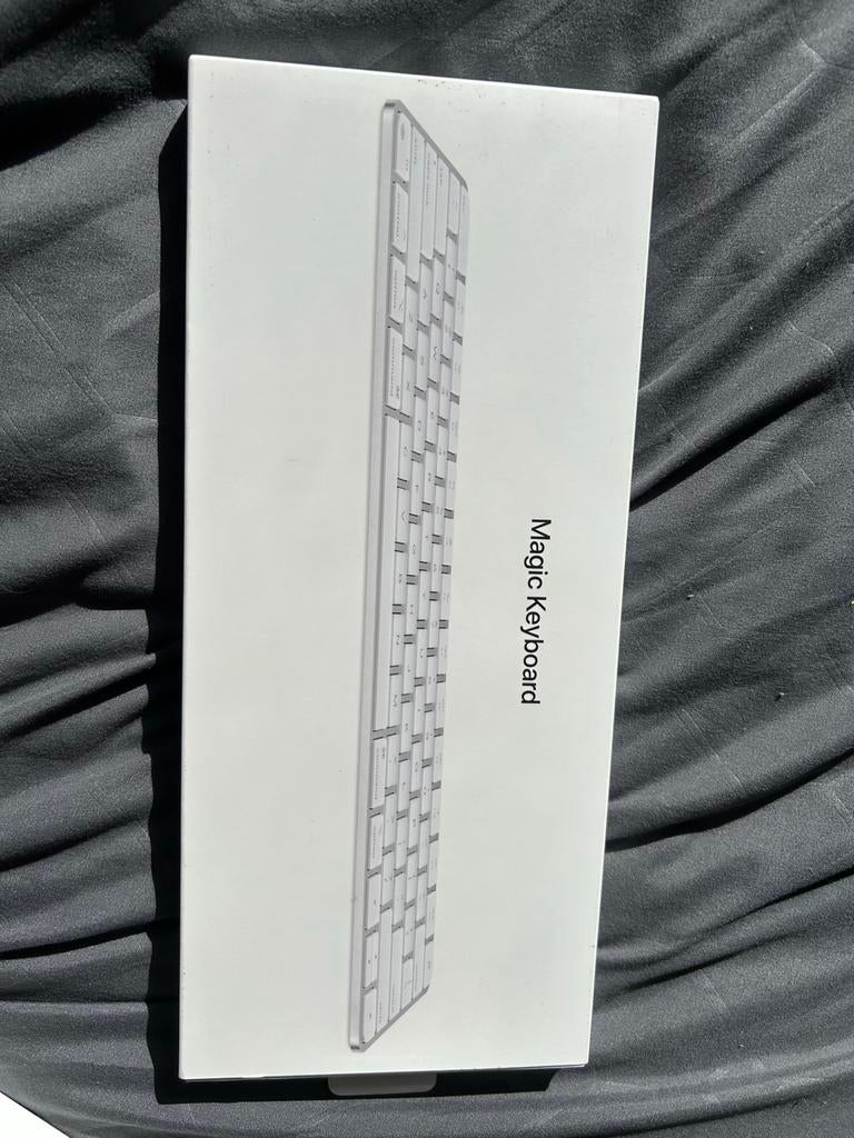 Apple Magic Keyboard model a2450 English, Computers en Software, Toetsenborden, Ophalen of Verzenden, Overige indelingen, Nieuw