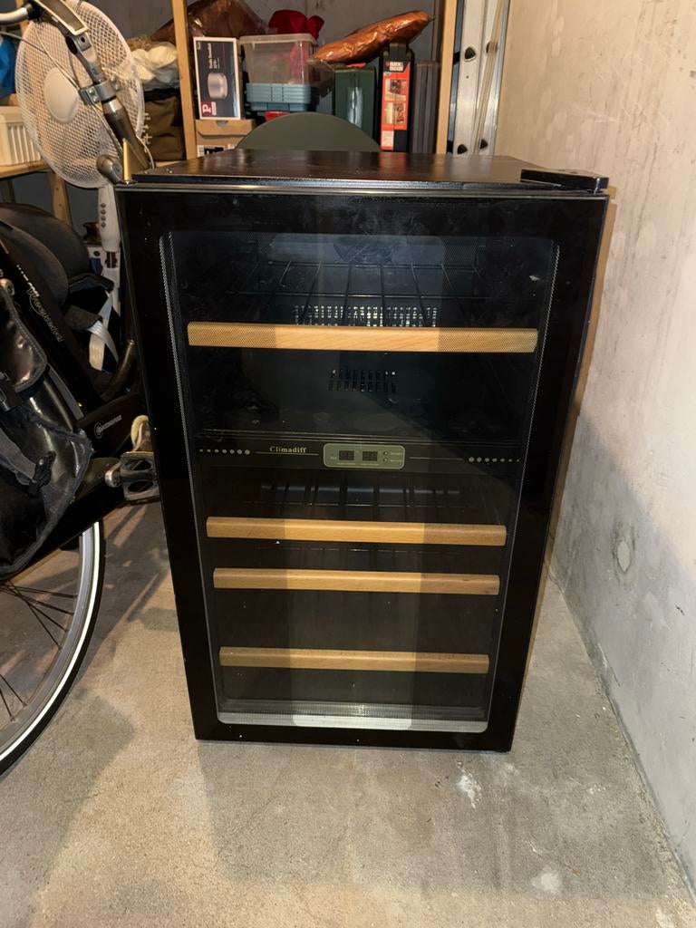 Dubbel koelvak / Climadiff CV40DZ wijnkoelkast, Witgoed en Apparatuur, Koelkasten en IJskasten, Minder dan 45 cm, Minder dan 75 liter