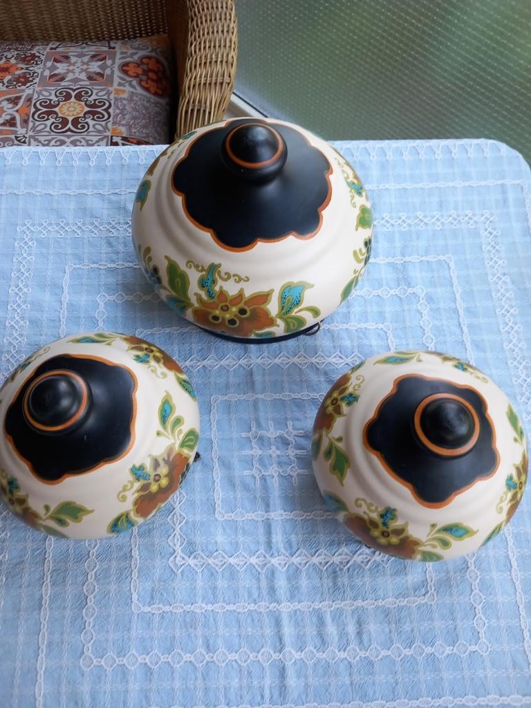 1x grote en 2x kleine hang bloempotten modeca gouda plateel, Antiek en Kunst, Antiek | Keramiek en Aardewerk, Ophalen