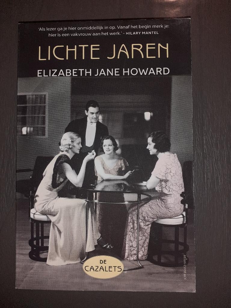 Lichte jaren - Elizabeth Jane Howard, Ophalen of Verzenden, Tweede Wereldoorlog, Zo goed als nieuw