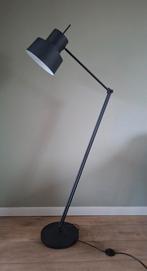 Vloerlamp Leeslamp verstelbaar zwarte zweeflamp metaal, Huis en Inrichting, Lampen | Vloerlampen, Ophalen, Overige materialen