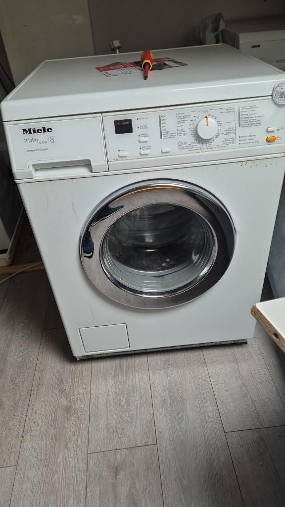 Miele wasmachine, Witgoed en Apparatuur, Ophalen, 1200 tot 1600 toeren, Gebruikt, Voorlader