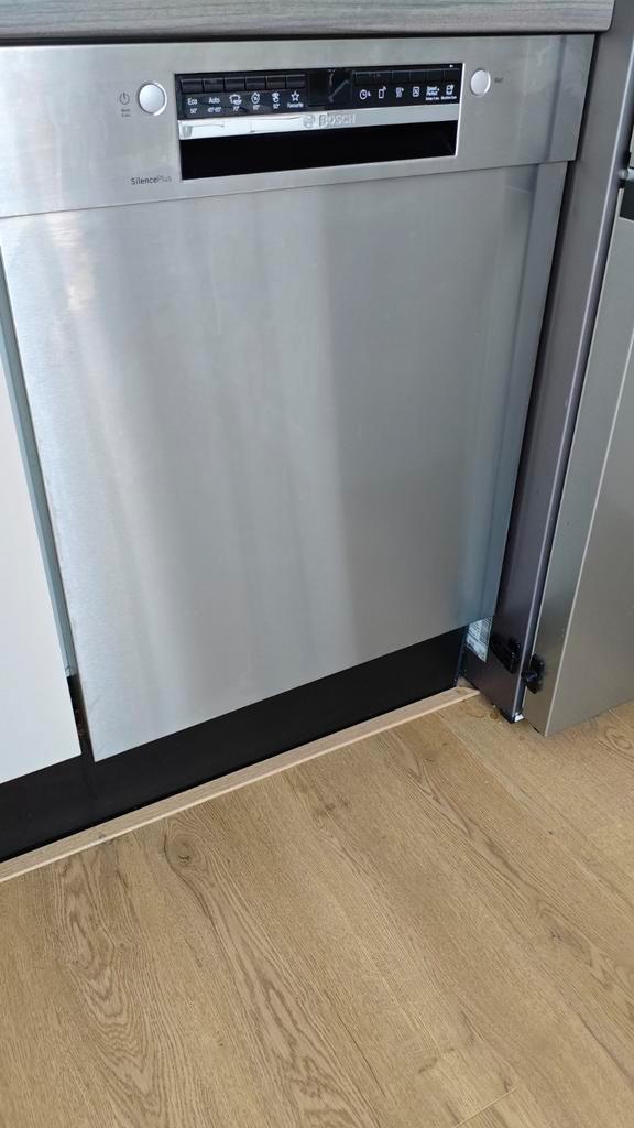 Bosch SilencePlus vaatwasser, Witgoed en Apparatuur, Vaatwasmachines, Zo goed als nieuw, Minder dan 85 cm, 45 tot 60 cm, Minder dan 10 liter