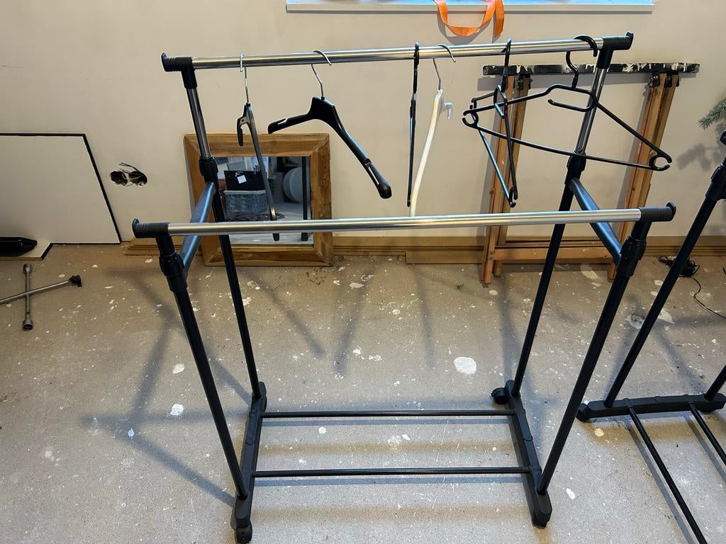 Kledingrek ,2 stuks, Kleding | Dames, Kledingrekken, Ophalen, Met wielen, Gebruikt