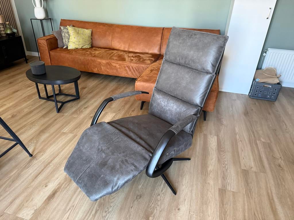 Relax fauteuil met accu - 2 jaar oud, Ophalen, Gebruikt, Stof, 75 tot 100 cm