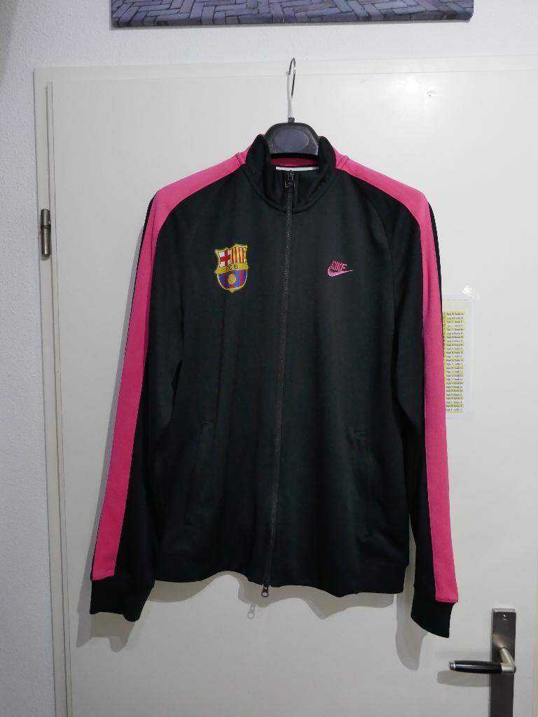 Barcelona trainings jack  maat L  in nieuw staat., Maat L, Ophalen of Verzenden, Zo goed als nieuw, Trainingspak