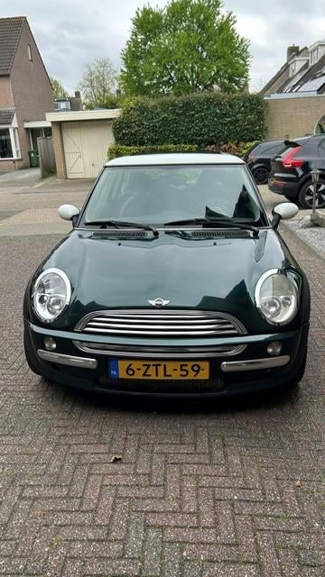 Mini 1.6 Cooper Pepper R50 Groen-Wit, Auto's, Mini, Particulier, Cooper, Benzine, D, Hatchback, Handgeschakeld, Geïmporteerd, Groen